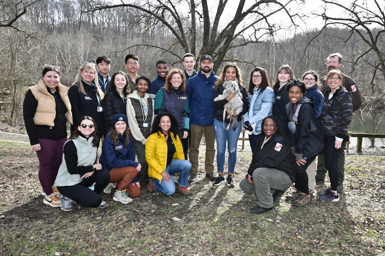First Lady Dawn Moore Hikes with Local Students on Global Day of Unplugging