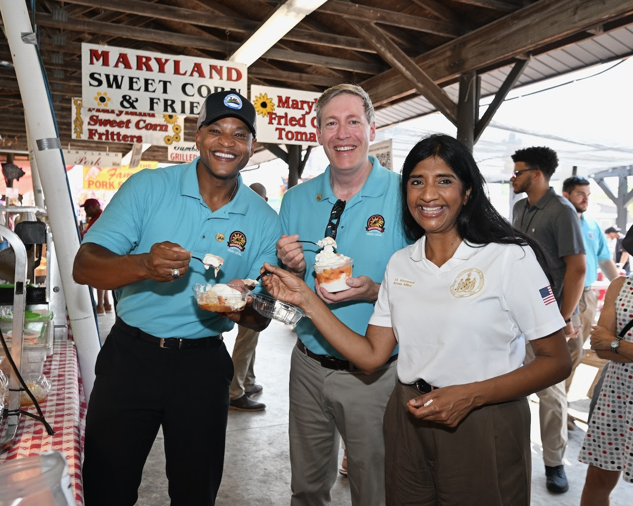 Governor Moore and Lt. Gov Miller getting ice cream